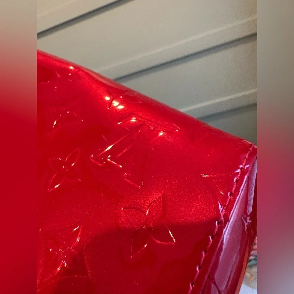 Louis Vuitton Monogram Red Roxbury Drive Vernis Handbag with Dustbag and Box! - Picture 12 of 12